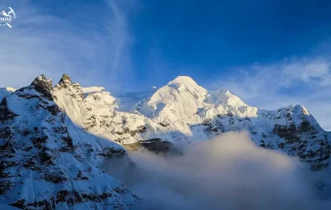 mira peak in nepal