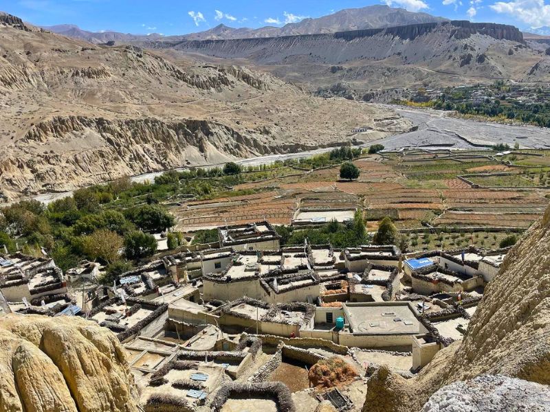 Dhi - a hidden village of mustang